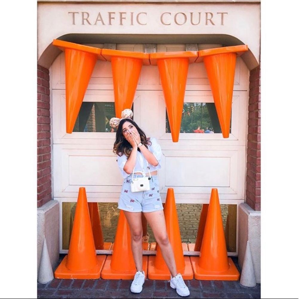 Disney Minnie Bow embroidered shorts